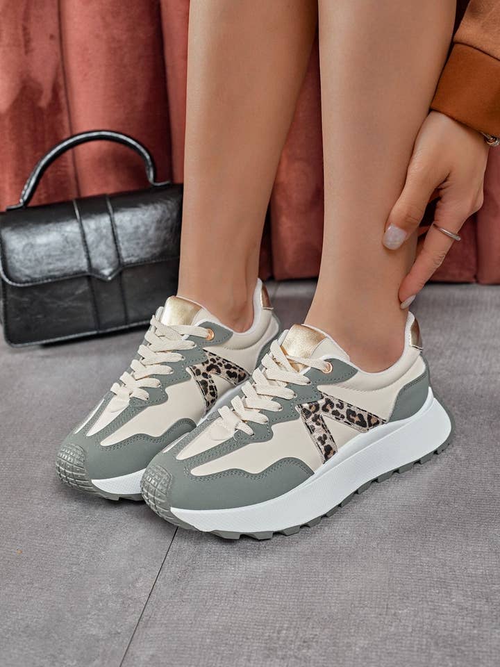 SWEET MAGIC MODA Y COMPLEMENTOS - Wholesale Athletic Sneakers - Unisex - FAUX LEATHER COMBINATION SNEAKER 1