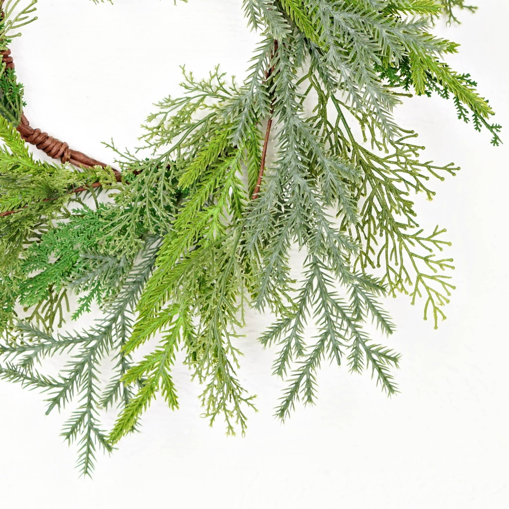 Holiday Depot Inc. - Wholesale Wreath - 510783- 18in(6.5)Wreath-Mix Real Touch Cedar and Norfolk Pin1