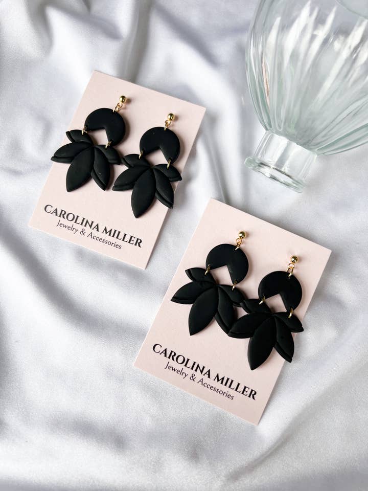 Statement håndlavede øreringe af polymerler for engroshandel hos Carolina Miller