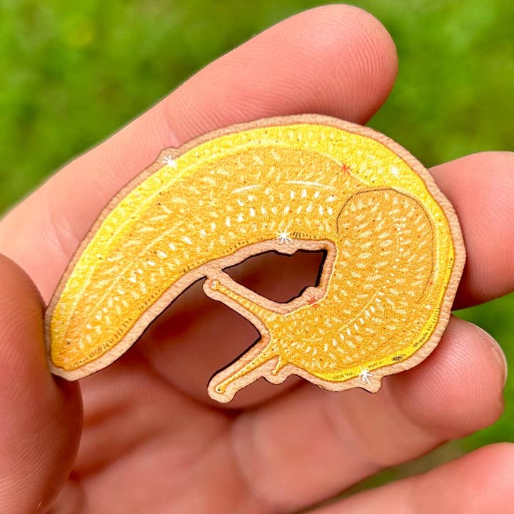 Glitter and Toadstools - Wholesale Lapel Pin/Button - Banana Slug Pin0
