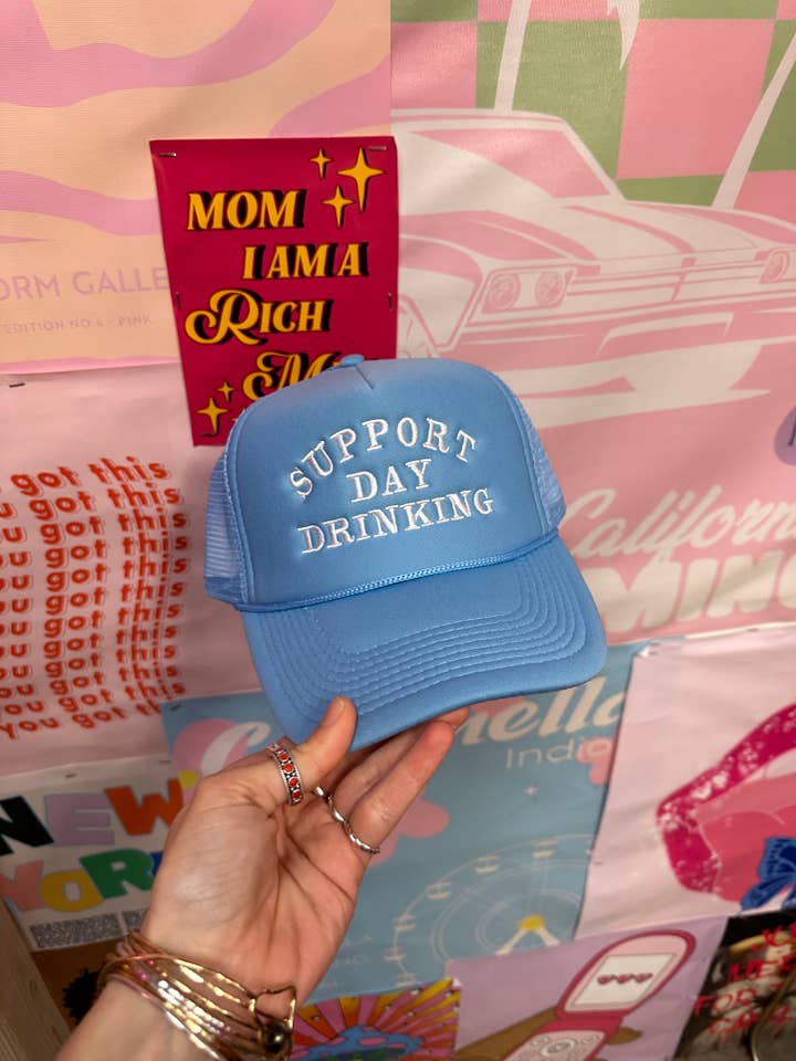 Supportdag Drikke Blå Trucker Hat for engroshandel hos Happy Hour