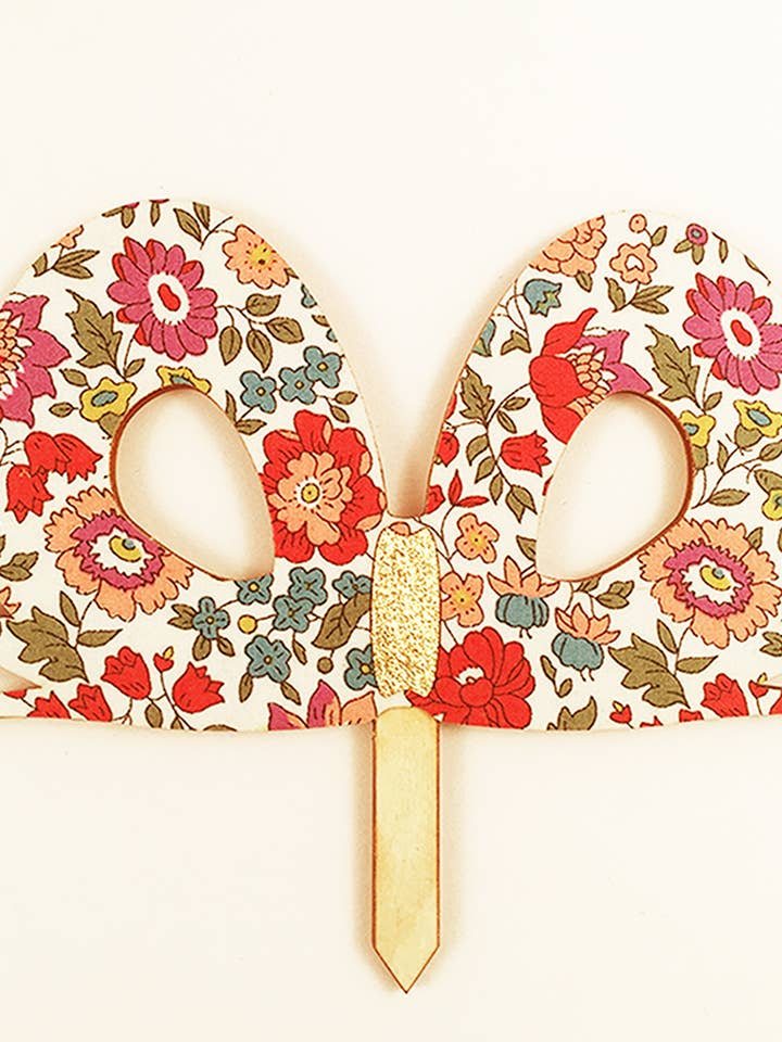 Danjo Liberty of London Bow Cake Topper voor wholesale door Eleanor Moss Studio
