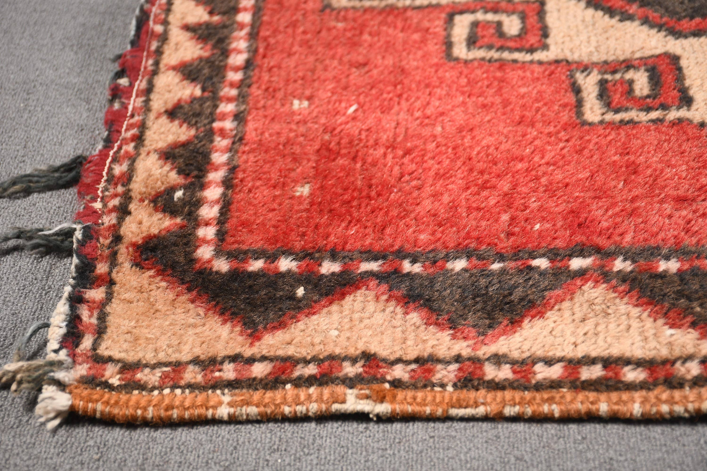 The Loom Wholesale – Engroshandel Løst tæppe – Vintage tyrkisk tæppe, rød aztekisk mønster, 8,4x3,6 ft, SCR-156