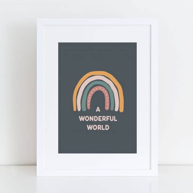 Stampa arcobaleno a Wonderful World per la vendita all'ingrosso da parte di Folk + Nest™