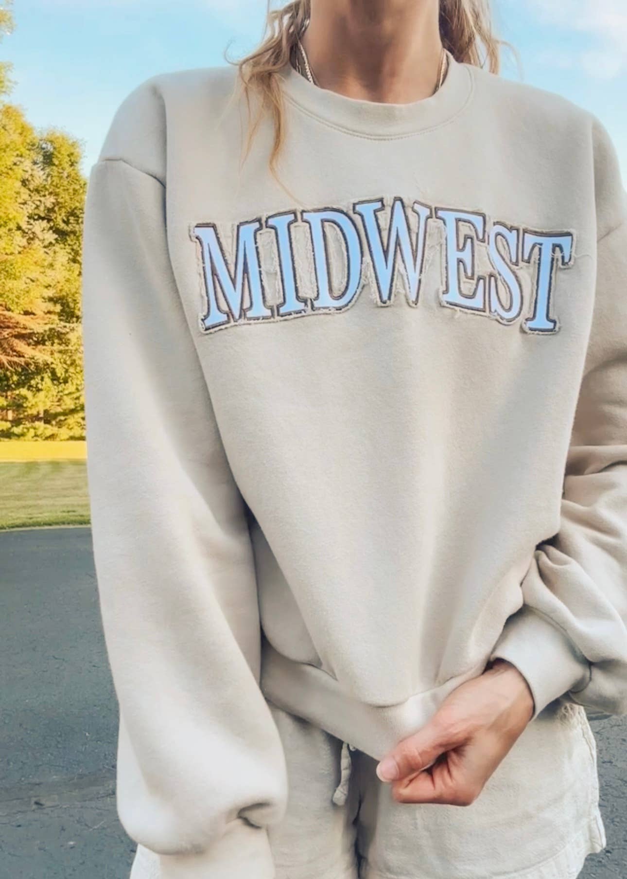 Ruth Artistry & Decor LLC - Wholesale Graphic Sweatshirt - Women's - Midwest Crewneck - Sweatshirt1