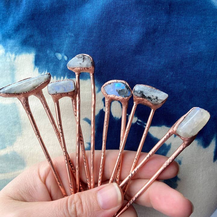 Aerow - Wholesale Hair Pin - Rainbow Moonstone Hair Pin