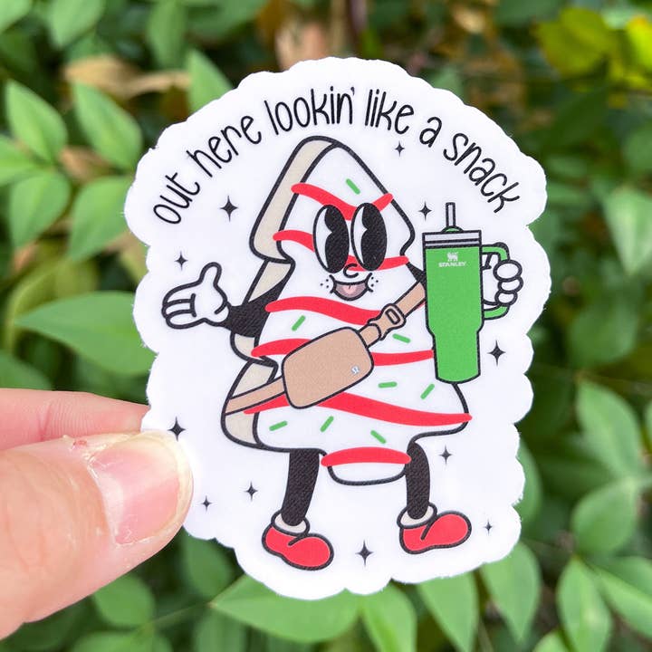 Autocollant Out Here Lookin Like a Snack - Autocollant de Noël - Gâteau de sapin de Noël - Cadeau de Noël - Snack pour la vente par Big Chair Dreams