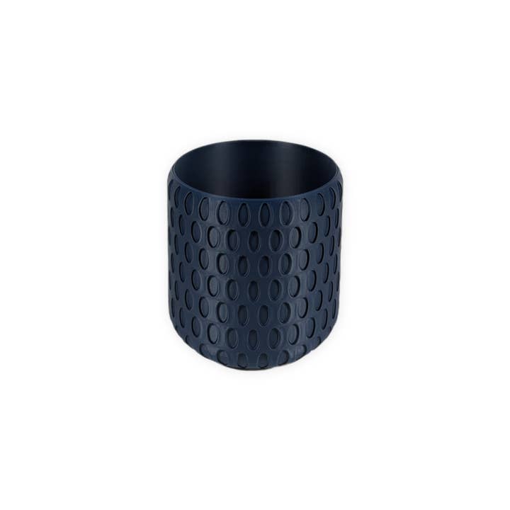 Leafprints.3d - Wholesale Plant Pot - The Bud - 4 Inch Planter with Drip Tray9