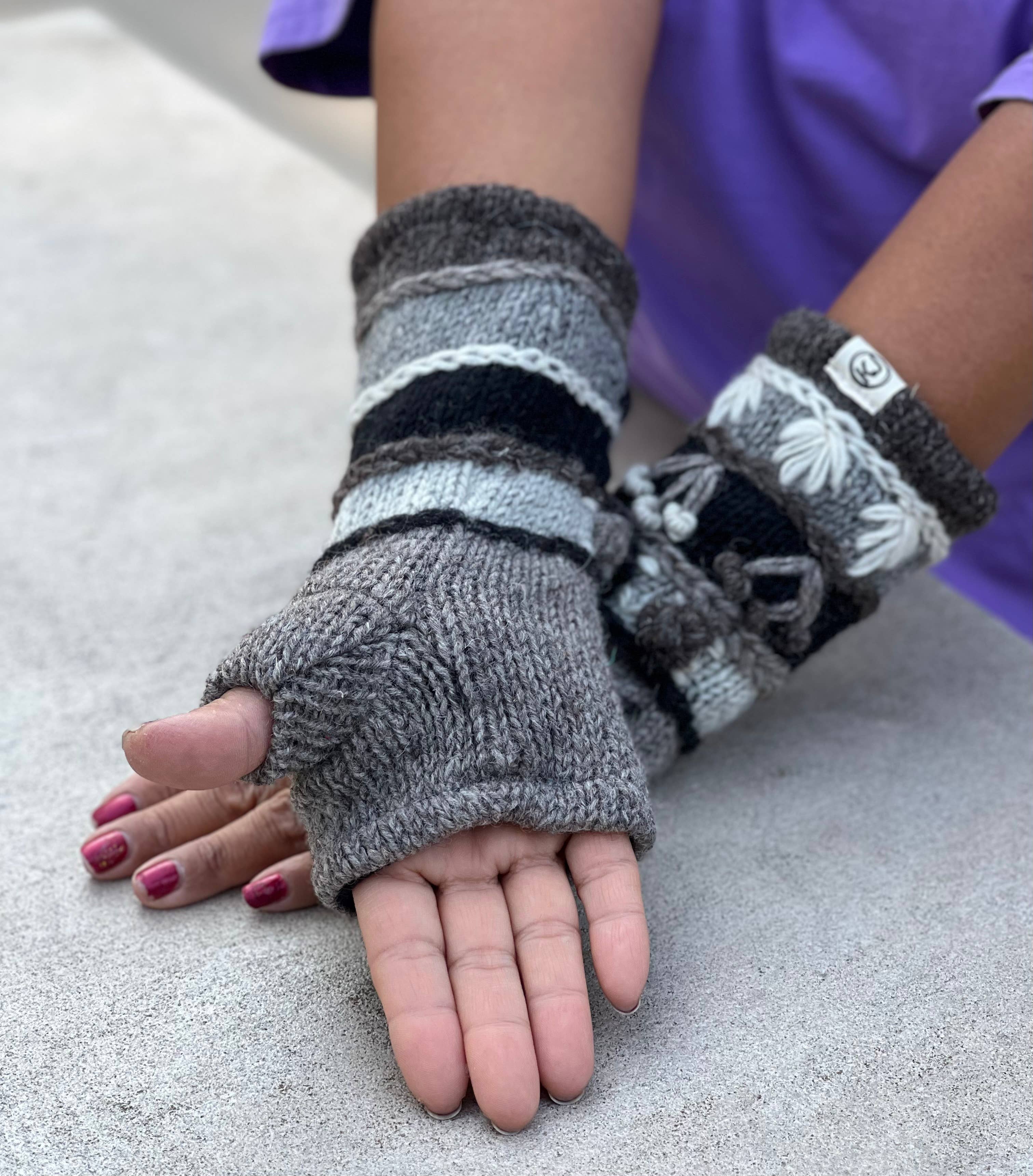 Lungta Imports – Engroshandel Handsker - Dame – Fingerløse, håndstrikkede uldhandsker med fleecefor - håndvarmer52