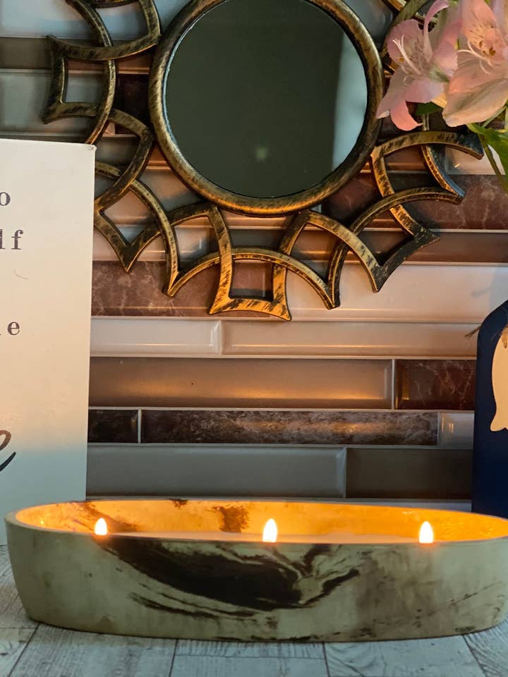 Twin Flame Signature Scented Candles Triple Wick for wholesale by Twin Flame Candle Company by Jaye’s Moisture LLC