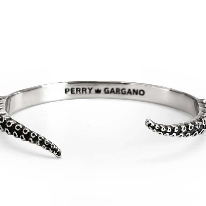 El Puño Tentáculo para venta al por mayor de Perry Gargano