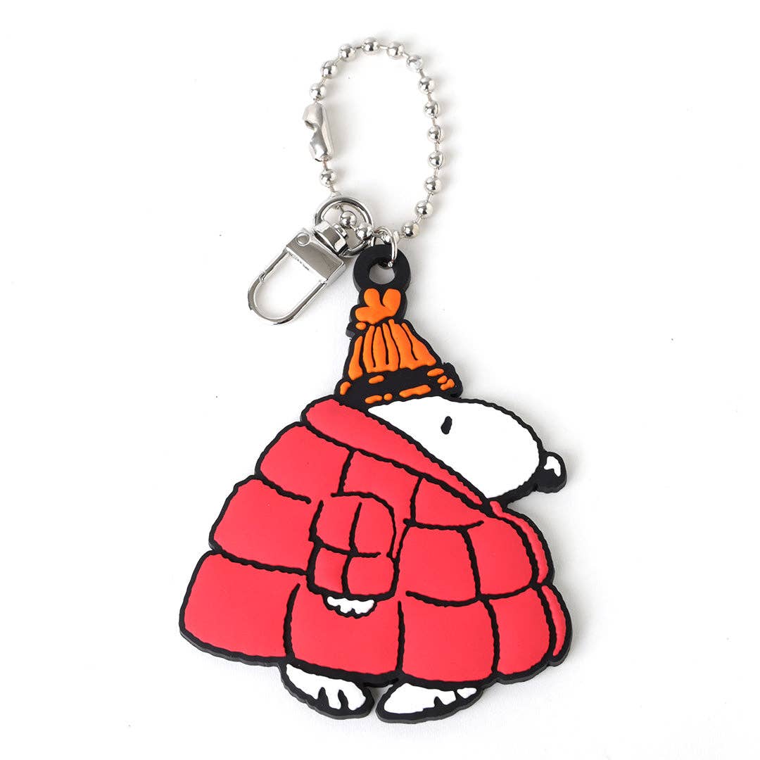 PINTRILL - Wholesale Keychain - Unisex - Snoopy Giant Red Coat PVC Bag Charm0