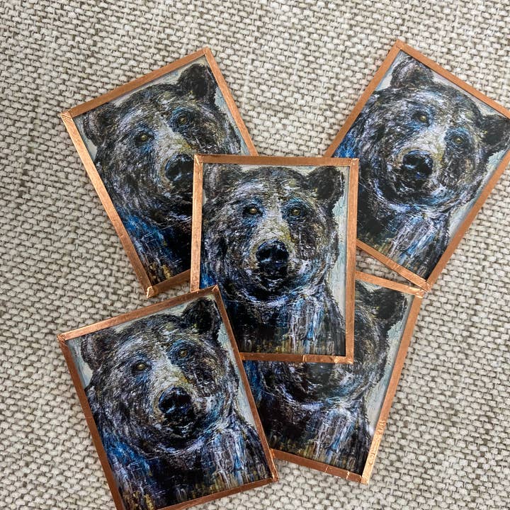 Aimant | « Feelin' Blue Black Bear » | Illustration d'ours pour la vente par Lulu and Tully