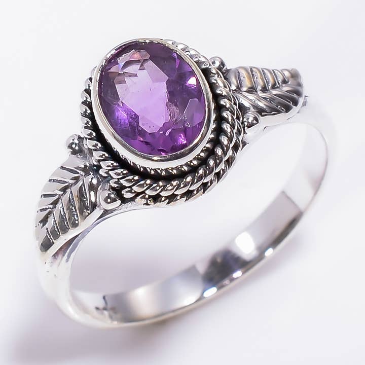 Anillo de amatista auténtica fabricado con plata de ley 925 para venta al por mayor de SILVER CAVE