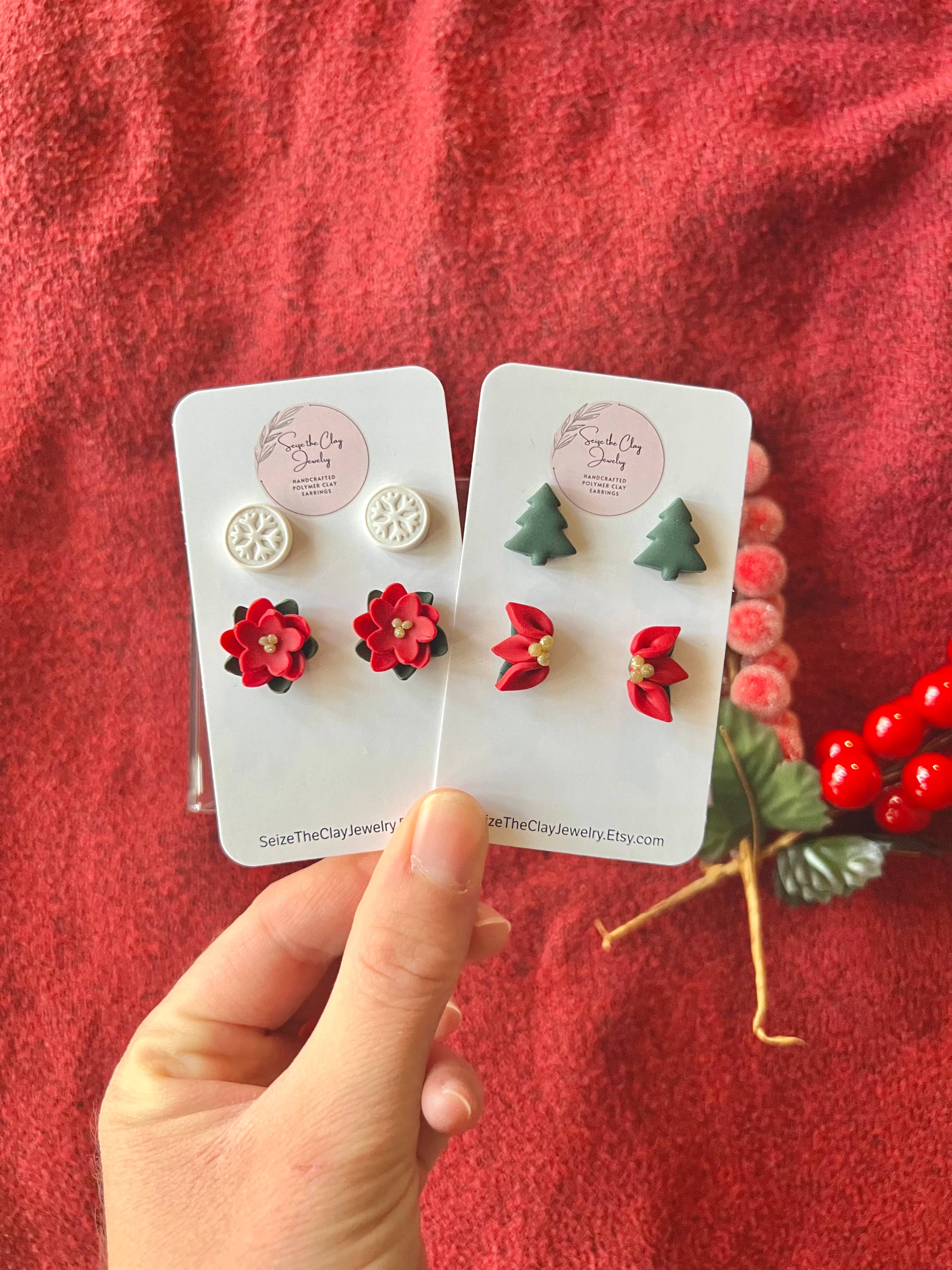 SeizeTheClayJewelry - Venta al por mayor Pendientes de botón/aretes de poste - Pendientes de flor de pascua, paquetes de pendientes navideños5