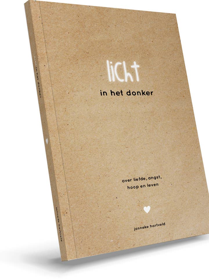 Book - Light in the dark, about love, fear, hope & life for wholesale by Zinvol.nu