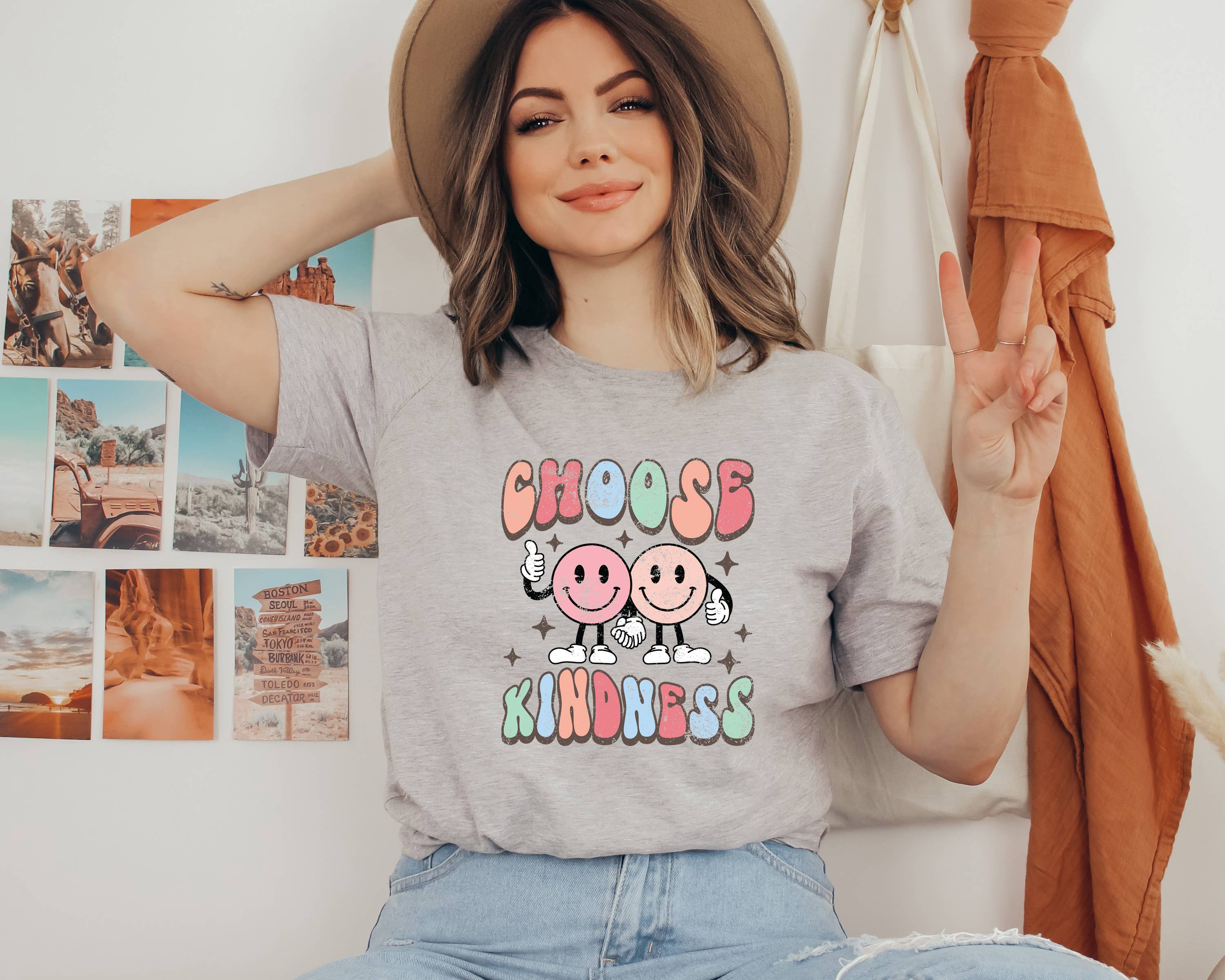 Lottie & Lysh - Wholesale Screen printed t-shirt – Women′s - Adults 'Choose Kindness' Slogan T-shirt