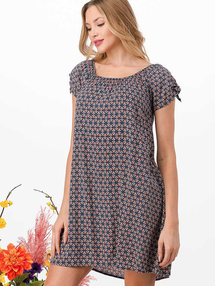 ABITO S/S CON SPALLE SCOPERTE per la vendita all'ingrosso da parte di Tres Bien, Inc