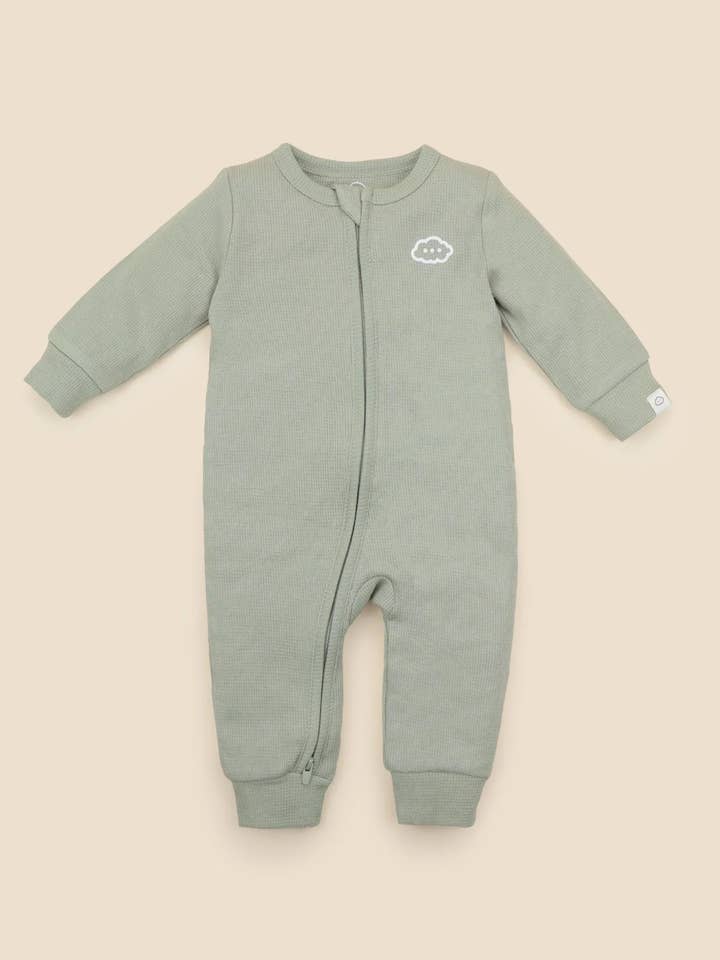 Ekologisk bomullsoverall i våffeltyg - Salviagrön för wholesale av Lūmmi in Colour Babywear