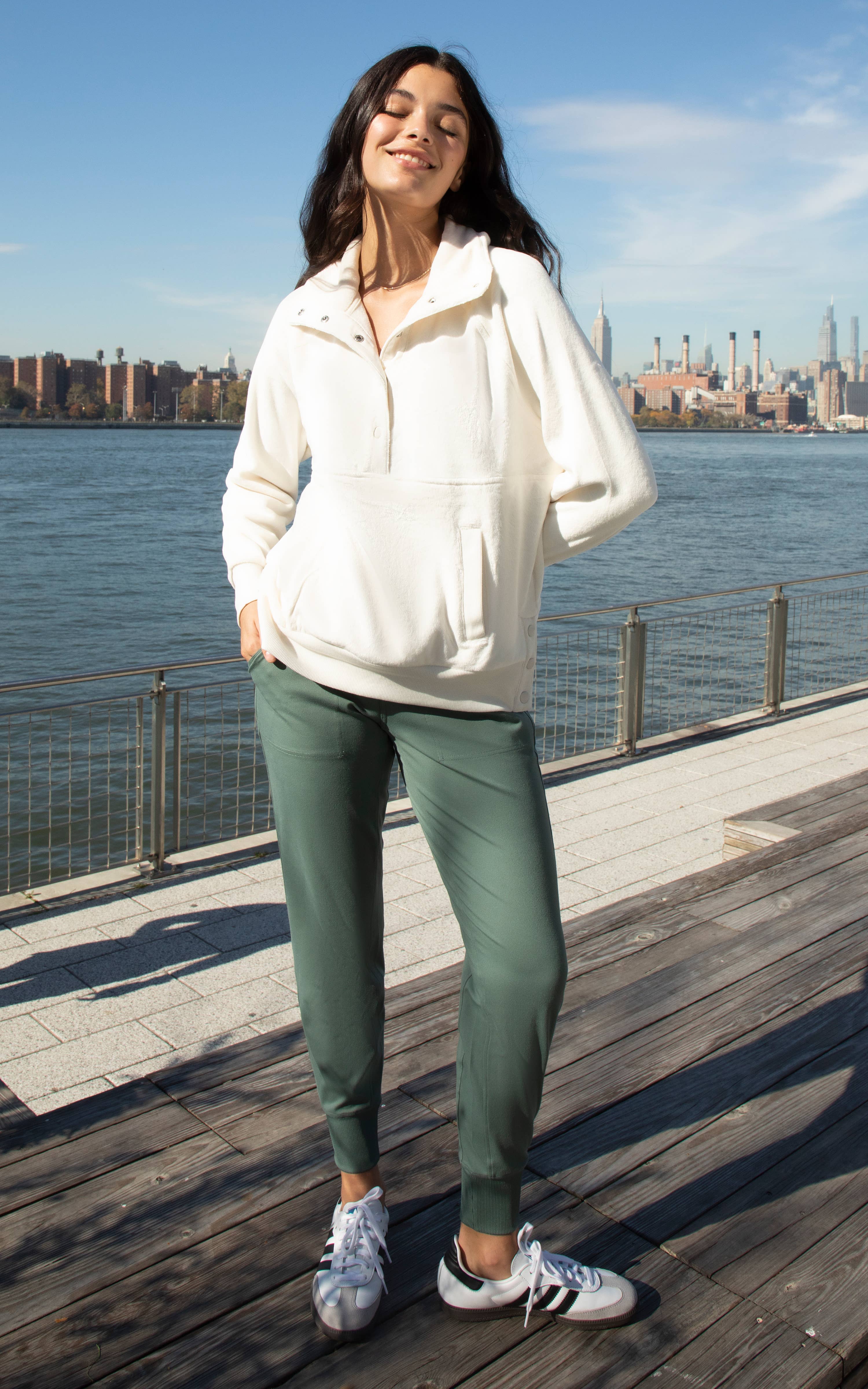 90 Degree by Reflex & Yogalicious - Vendita all'ingrosso Pantaloni sportivi/da jogging - Donna - Pennello da donna Inside Relaxed Fit Jogger per tutti i giorni6