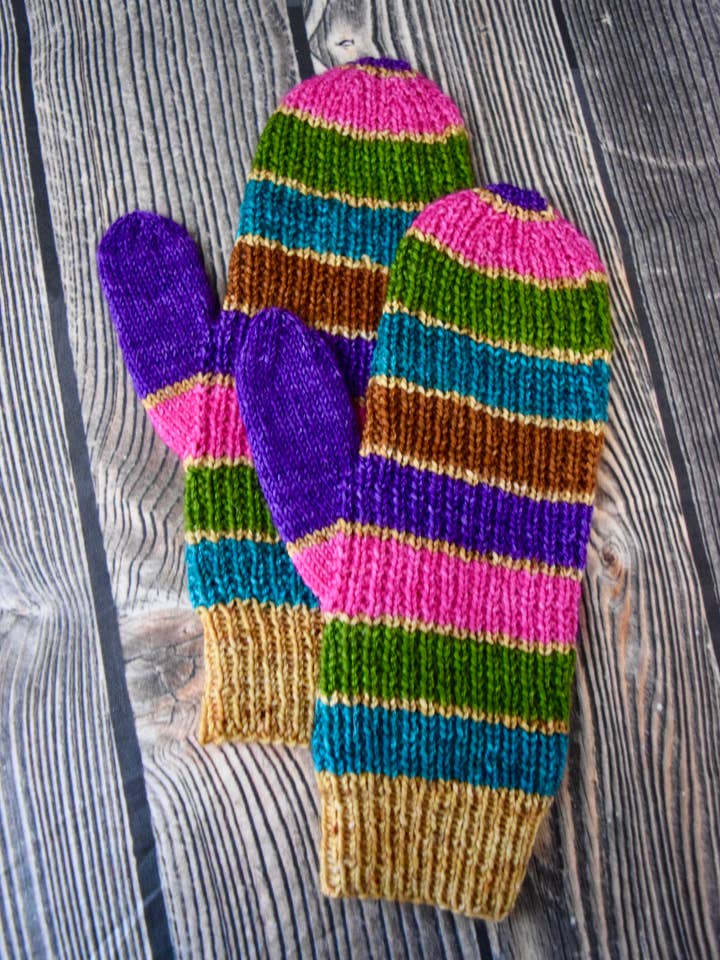 Street Mitts Knitting Paper Pattern for wholesale by All Knit Up Designs