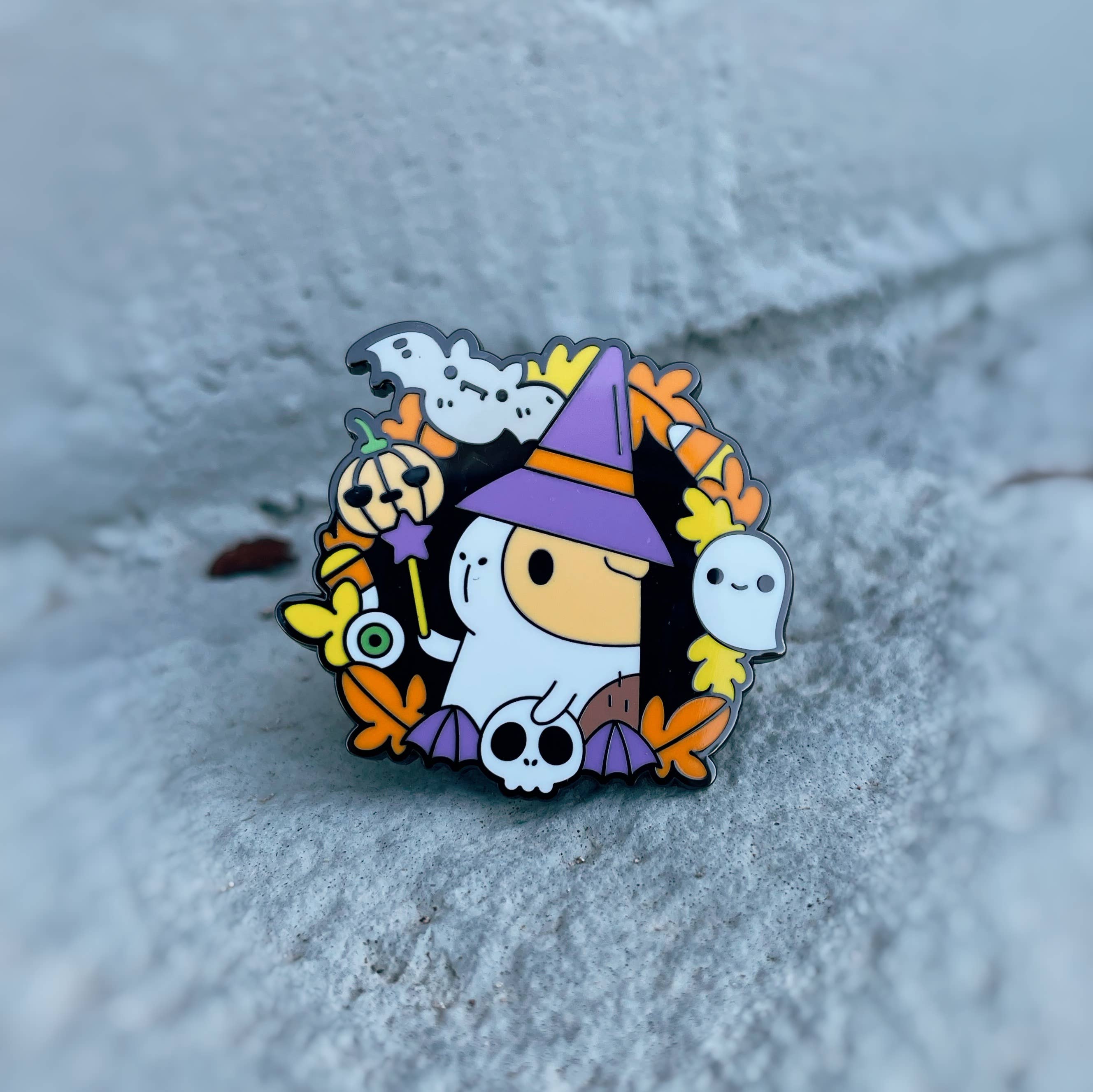 Noristudio – Großhandel Anstecker/Button – Schwarz vernickeltes Meerschweinchen-Halloween-E3
