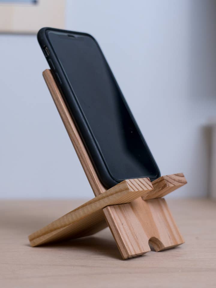 Supporto per telefono e tablet in legno per la vendita all'ingrosso da parte di LookUp