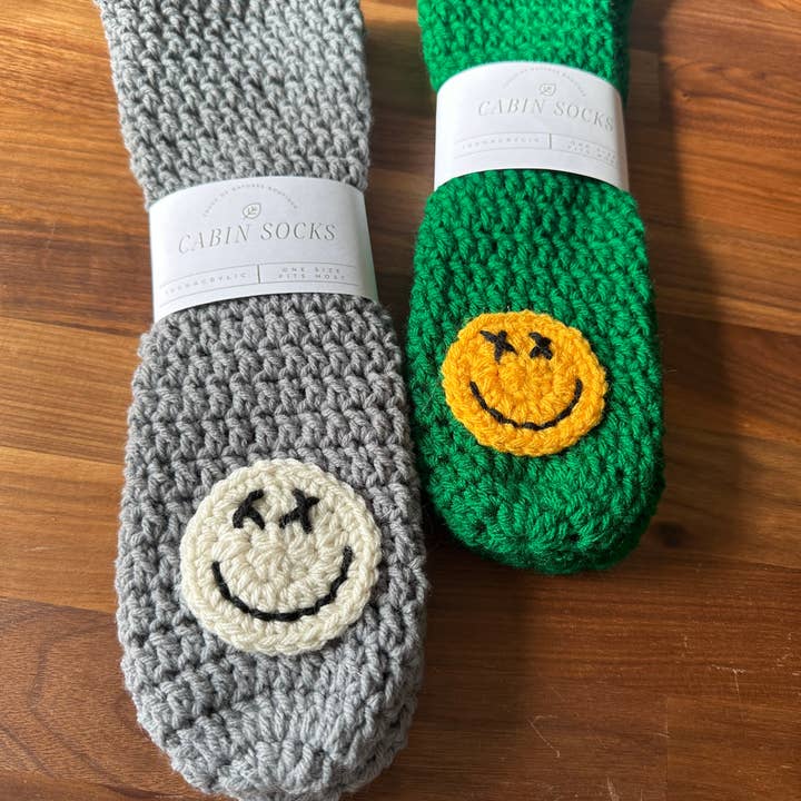 Calcetines con cara sonriente | Calcetines de cabina | Calcetines de ganchillo para venta al por mayor de Touch of Nature Boutique
