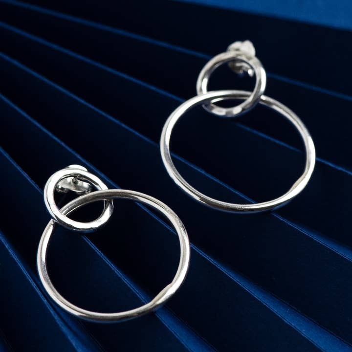 Dobbelt Hoops - Elsker samling for engroshandel hos Hannah Weston Jewellery