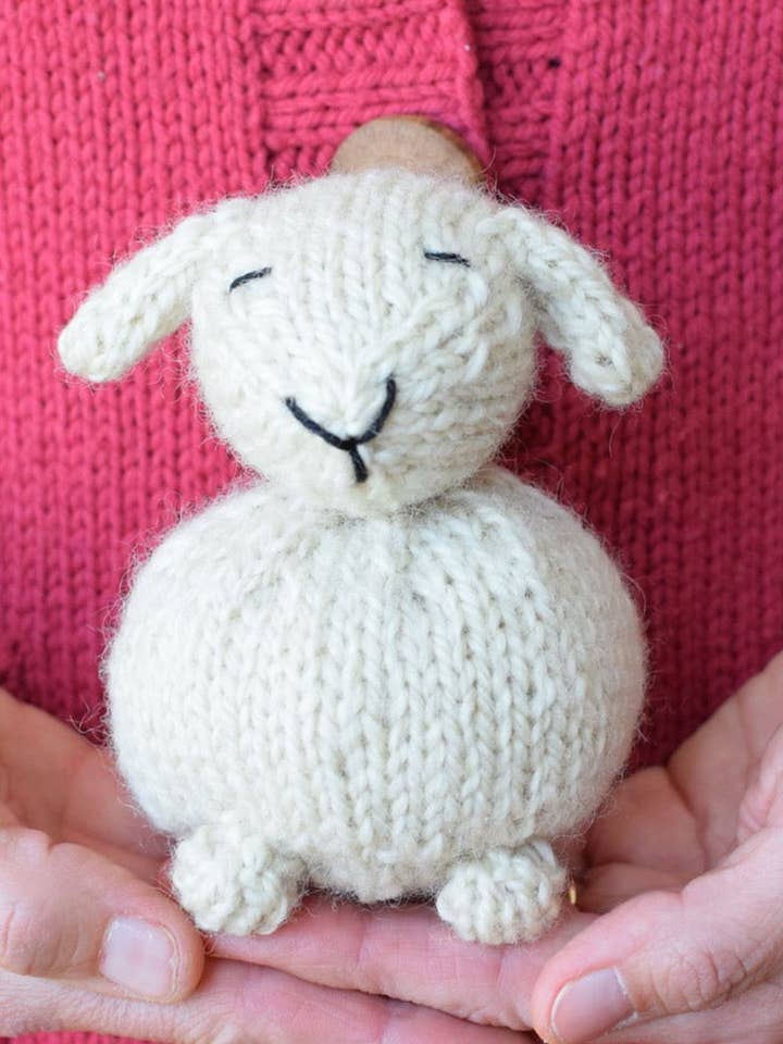 Patron de tricot Sweet Sheep pour la vente par NNK Press