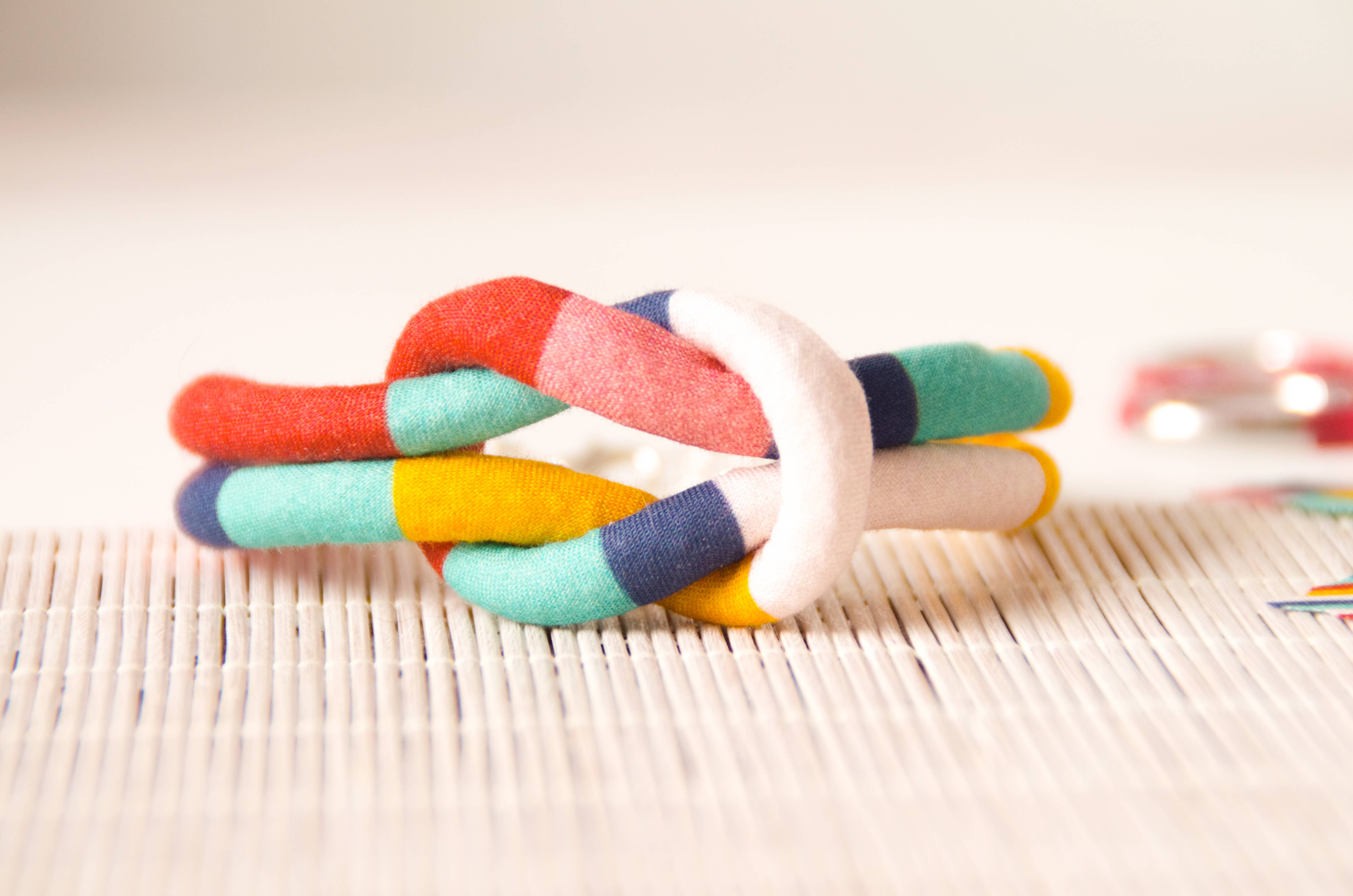 Bunny Bosworth – wholesale Woven/braided bracelet – Printed Fabric Cord Knot Bracelet - Fairground Follies9