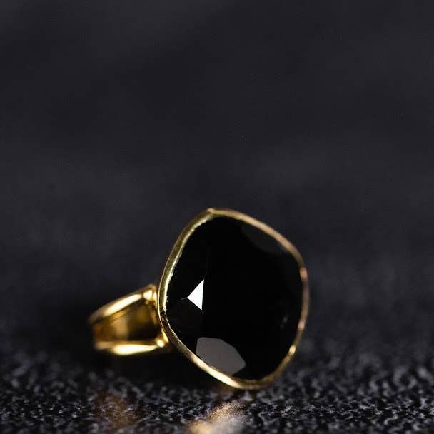 Atelier Leblanc - Wholesale Cocktail/Statement Ring - Elegance Ring - Labradorite or Onyx or Moonstone4