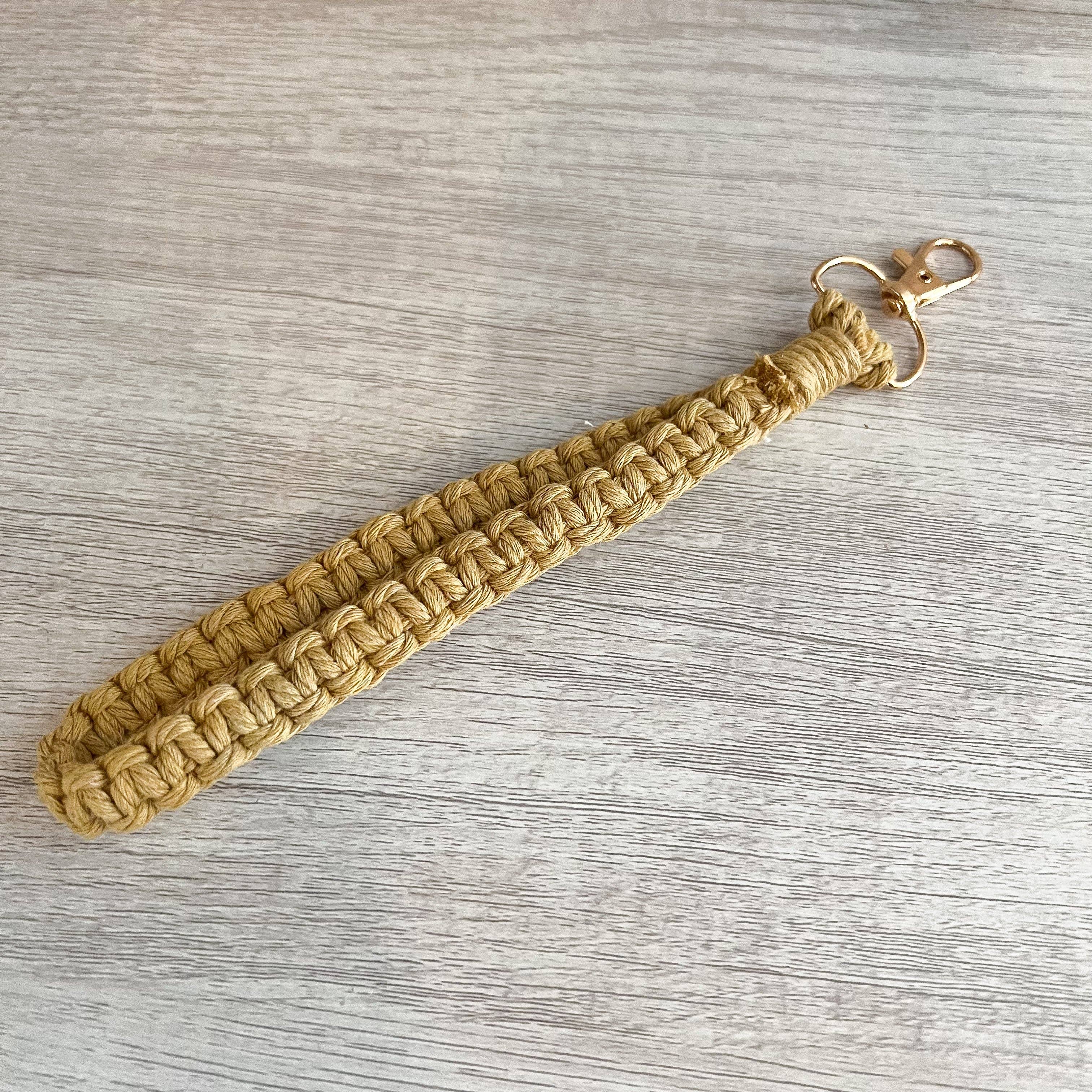 Sweettine Wholesale - Wholesale Keychain - Women's - Macrame Box Wristlet Key Chain2