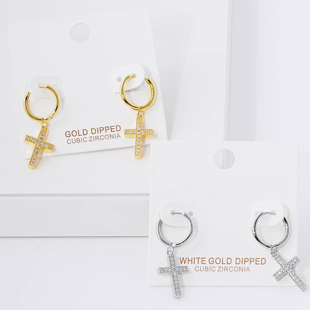 Sensibling Corp. - Vendita all'ingrosso Orecchini pendenti - Orecchini a cerchio Huggie a forma di croce con pavé di zirconia cubica bagnata in oro1