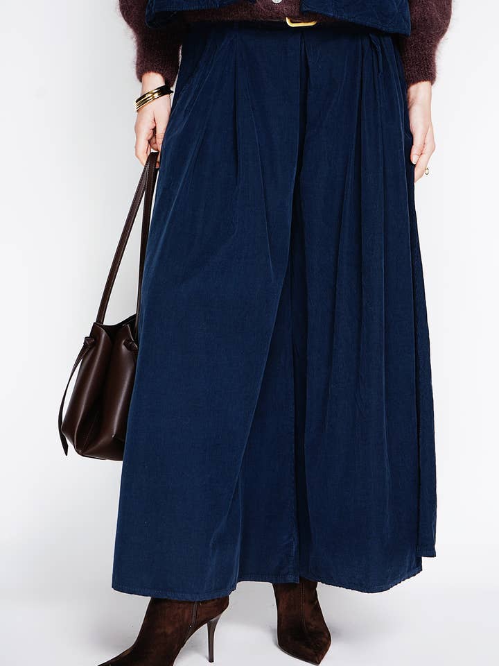 NOELINE - Venta al por mayor Pantalones - Mujer - Pantalones de terciopelo plisados con cinturón 305221