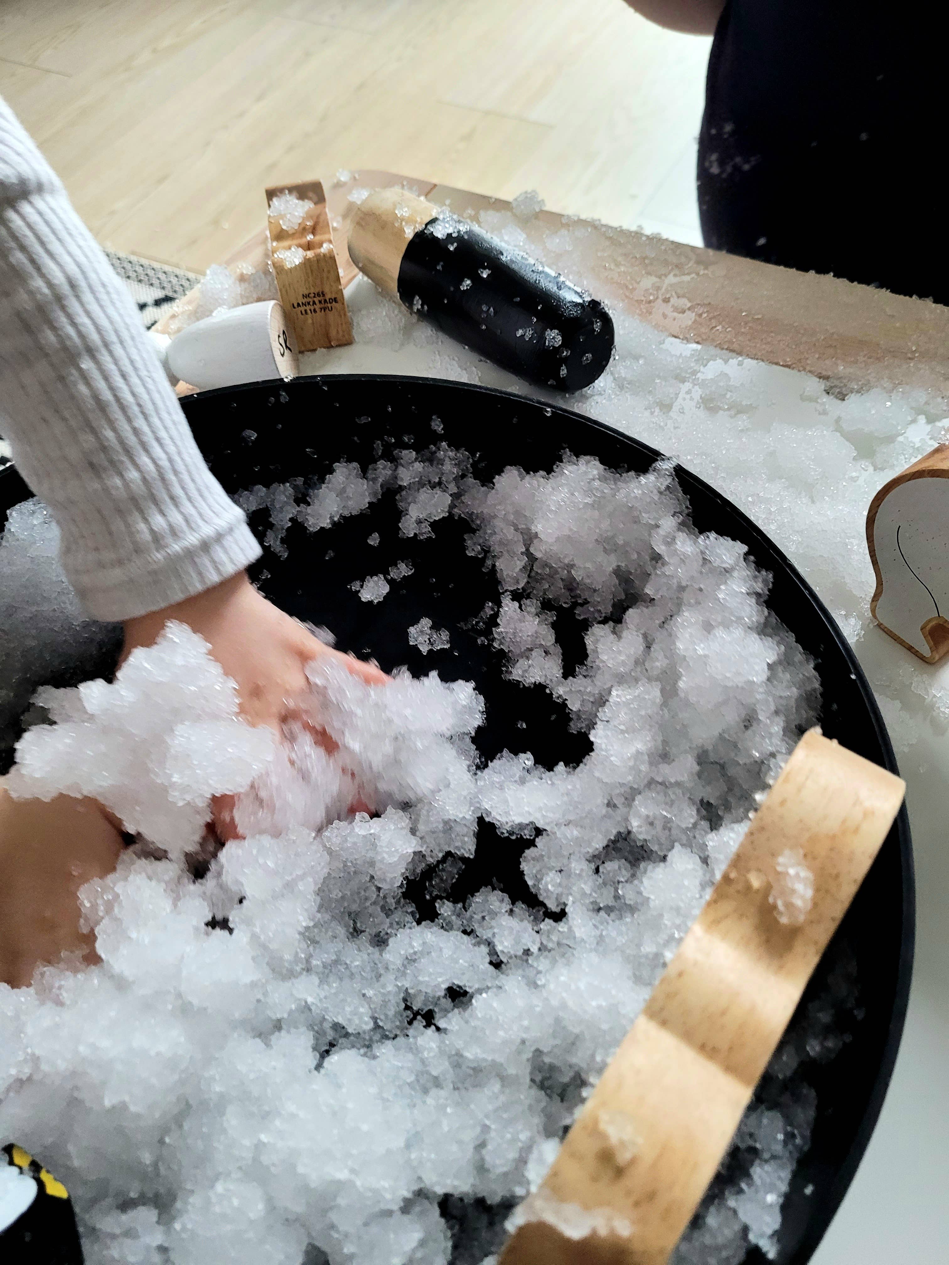 Zimpli Kids - Wholesale DIY Craft Kit - Kids - Zimpli SnoBall Play Foil Bags - Kids Sensory Play DIY Snow3