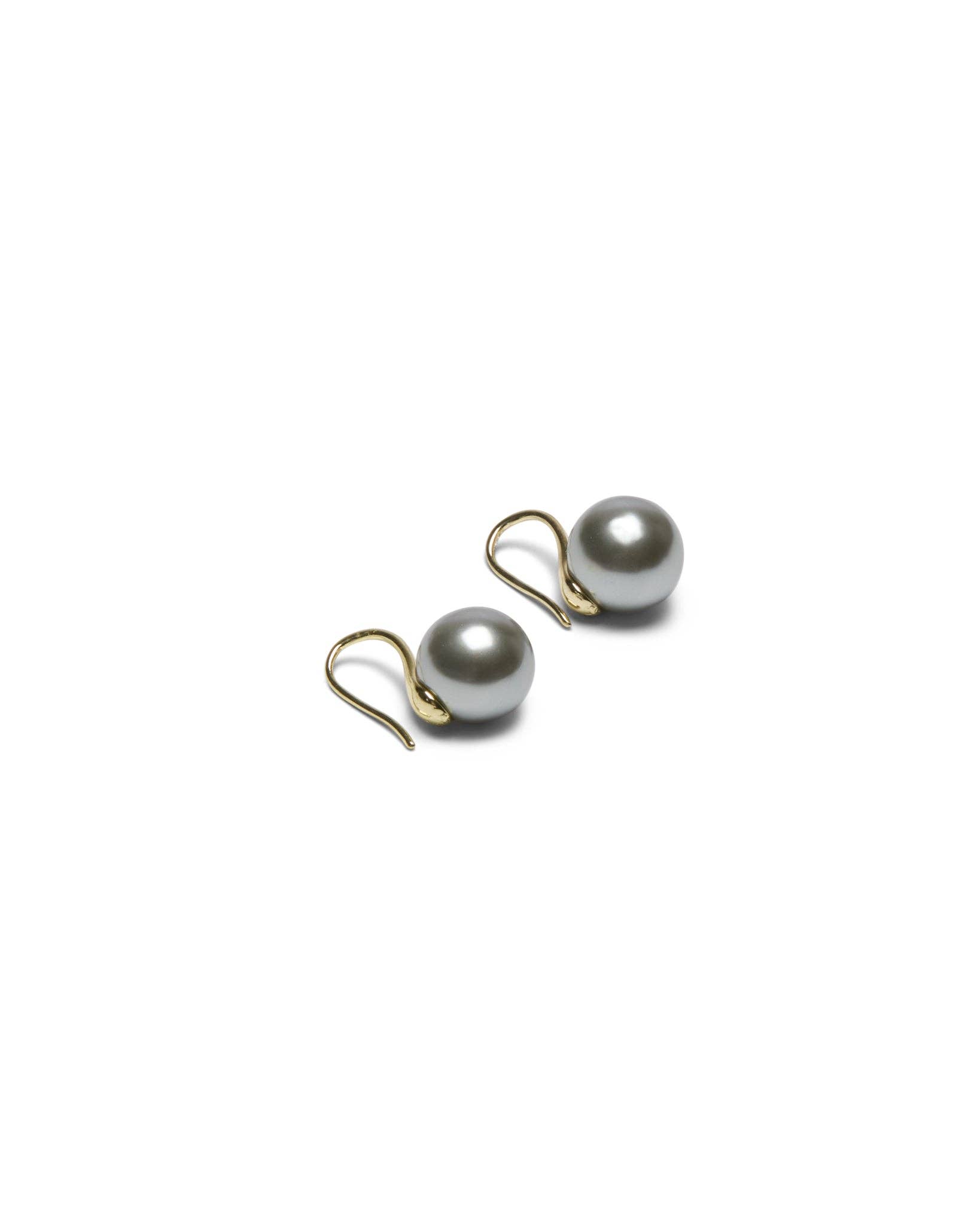 CHALK – wholesale Dangle earrings – Cambridge Pull Through Ball Earrings | Grey Pearl