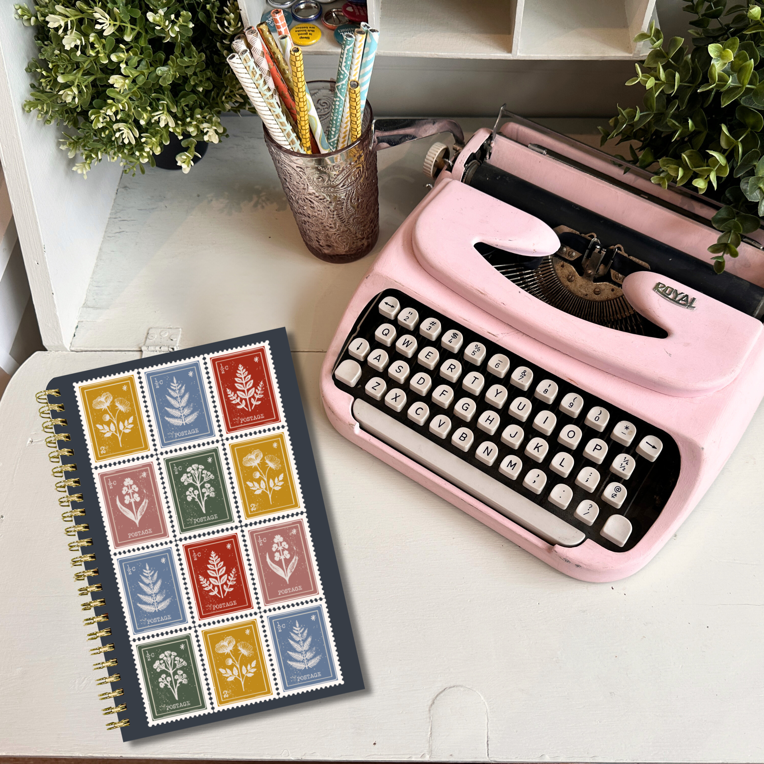 Pretty Pages - Vendita all'ingrosso Quaderni - Taccuino con Francobollo Floreale | Diario a Spirale3