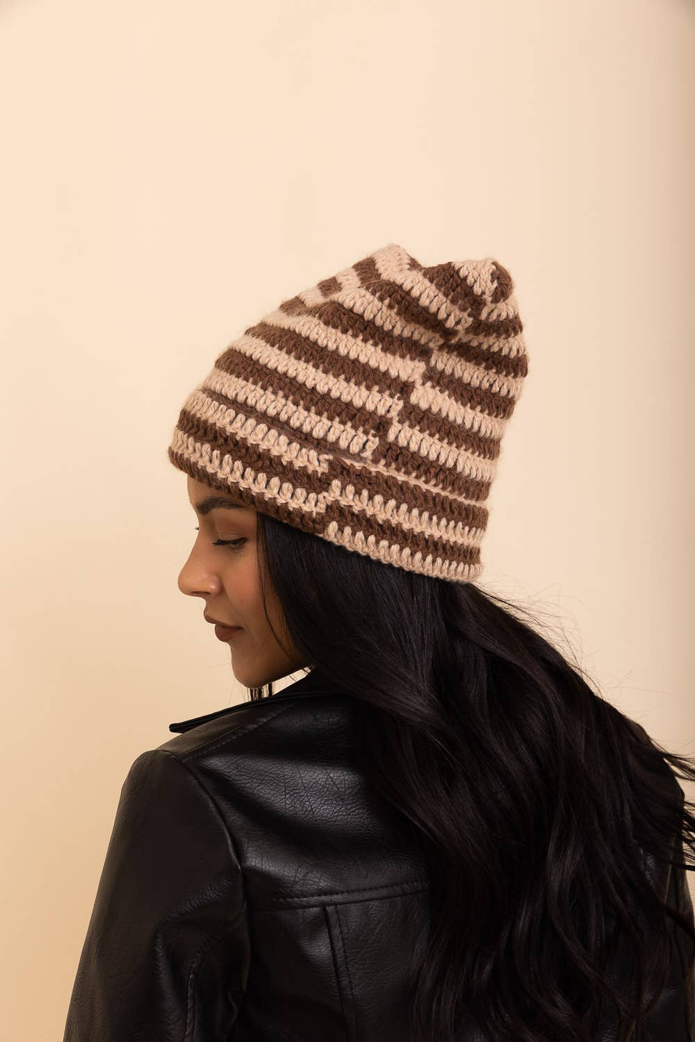 Leto Accessories – Großhandel Beanie – Damen – Bezaubernde Häkelmütze mit Katzenohren 🐱 — Kuschelige Winter- und Herbstmütze1