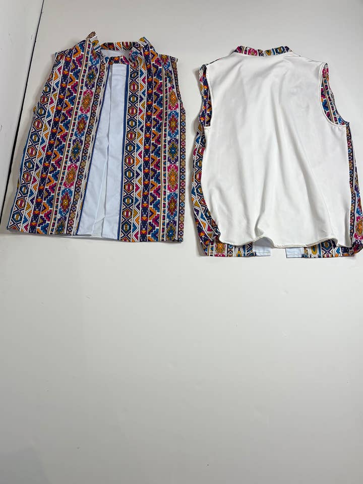 Kostümreparatur für den Großhandel von Ne Ndoro