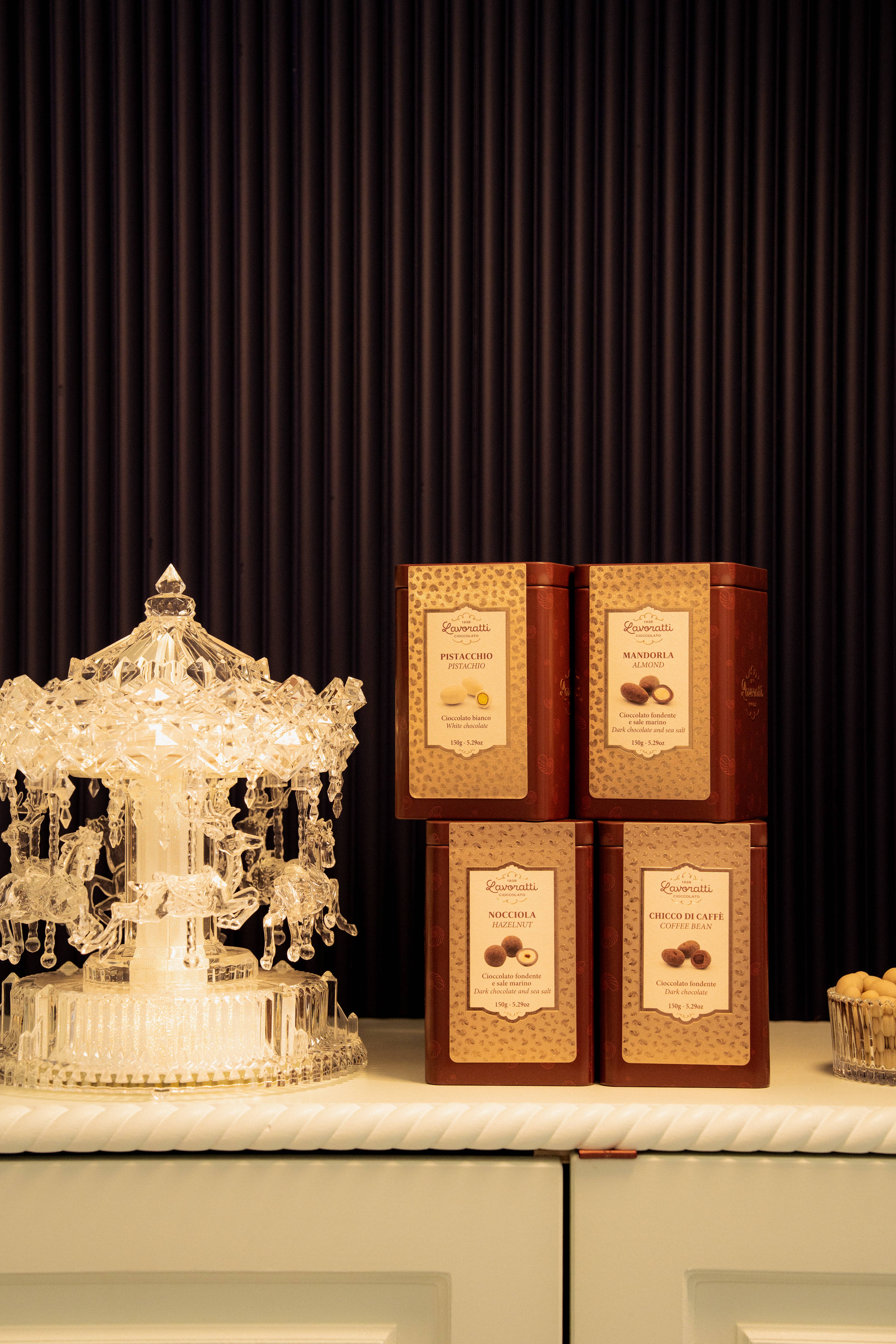 Cioccolato Lavoratti 1938 - Wholesale Chocolate Covered Sweets - Pistachio covered in white chocolate2