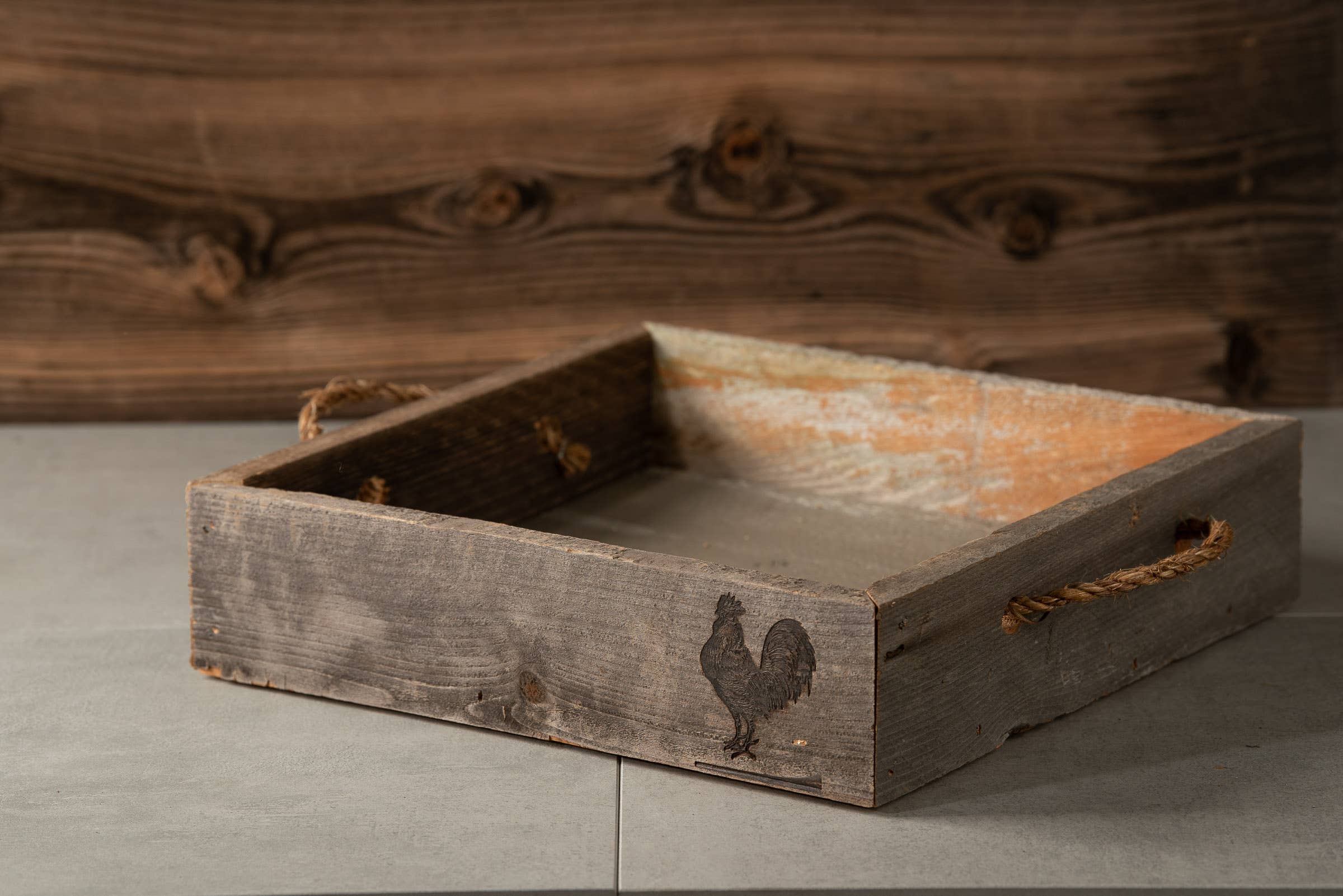 Love Reclaimed – Bandeja decorativa por atacado – Bandeja de madeira rústica de fazenda - Galo1