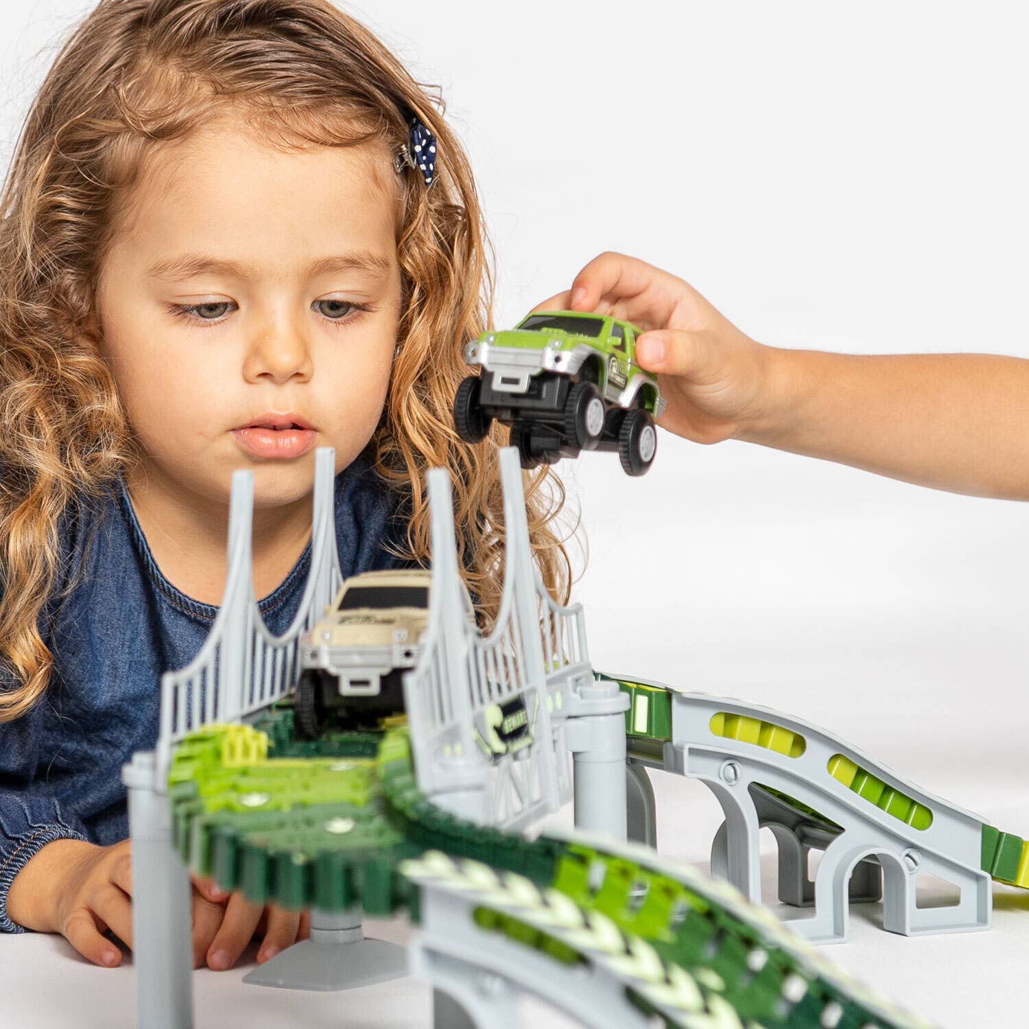 JitteryGit – Großhandel Spielzeugauto – Kinder – Spielzeug, Rennwagen, LKW, Jeep-Rennfahrzeuge, Set mit 4 Batterien11