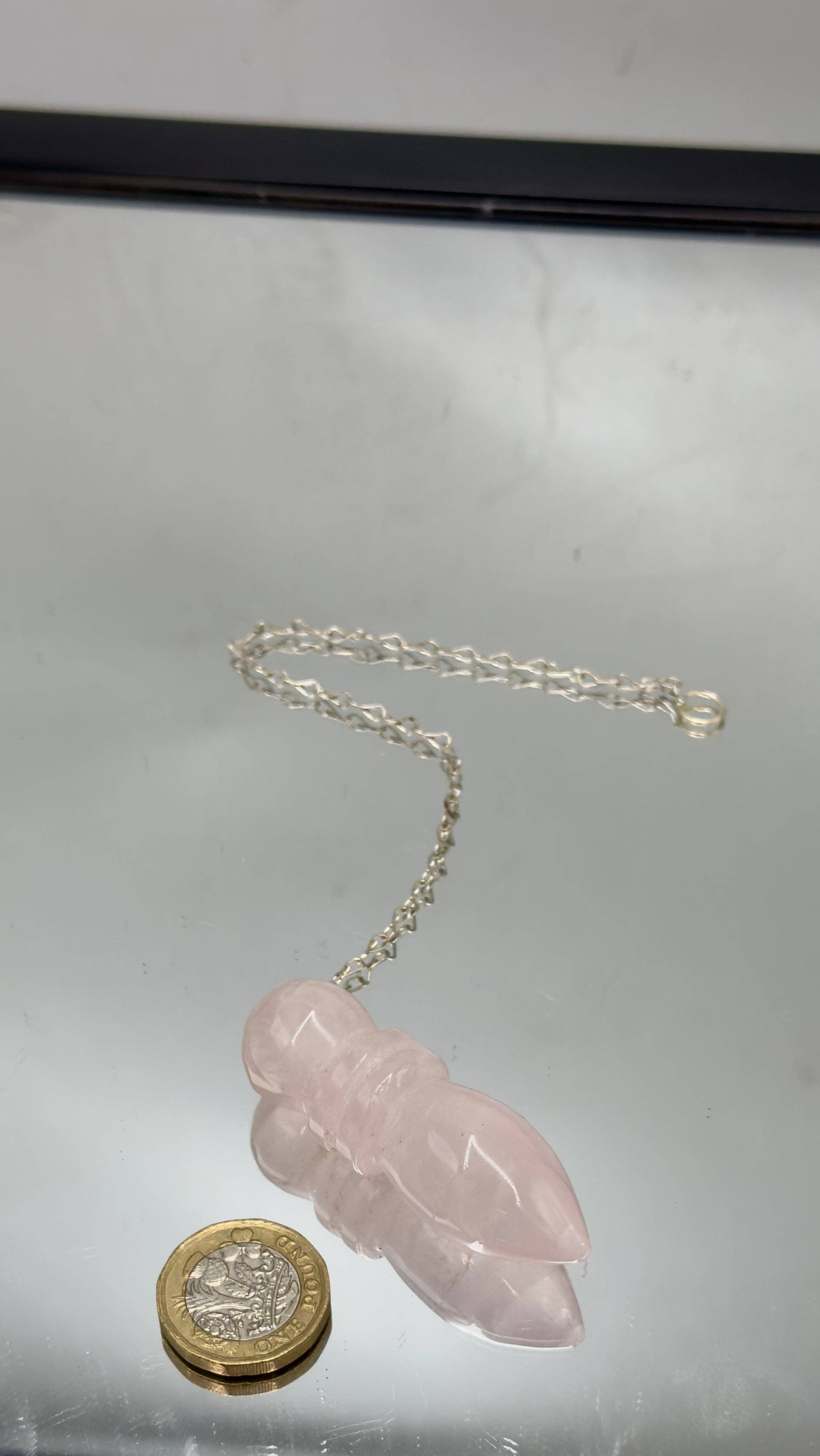 Distinction Crystals - Wholesale Spirituele steen/kristal - Rozenkwarts Kristallen Pendel – Beperkte Voorraad1