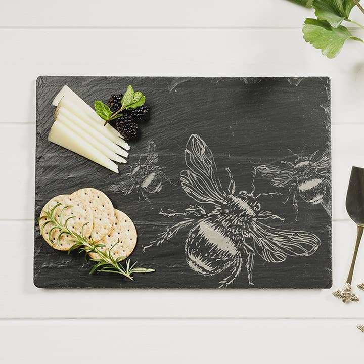 Bee Skifer Ost Board for engroshandel hos Selbrae House Ltd