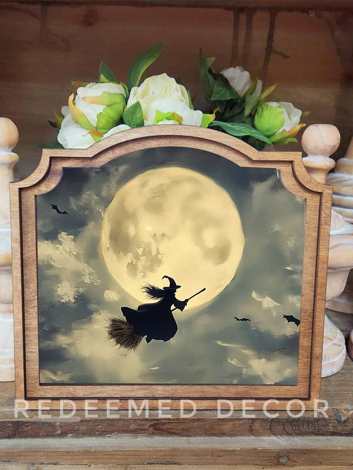 Art encadré de la lune de la sorcière provinciale pour la vente par Redeemed Decor