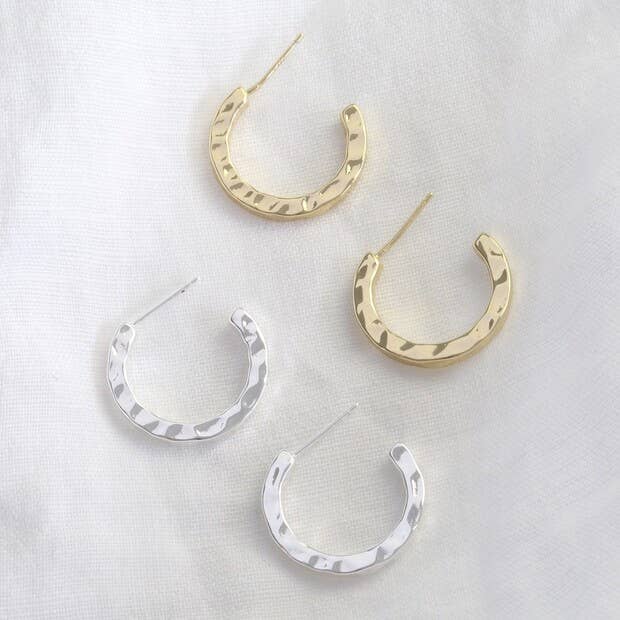 Lisa Angel – wholesale Hoop earrings – Small Hammered Gold Hoop Earrings2