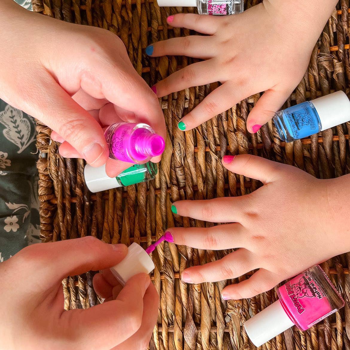 Rock the Locks - Wholesale Nail Polish - Kids - Rainbow Box Set8