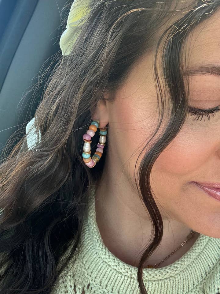 Boucles d'oreilles Rainbow Haze pour la vente par SoSis, The Label