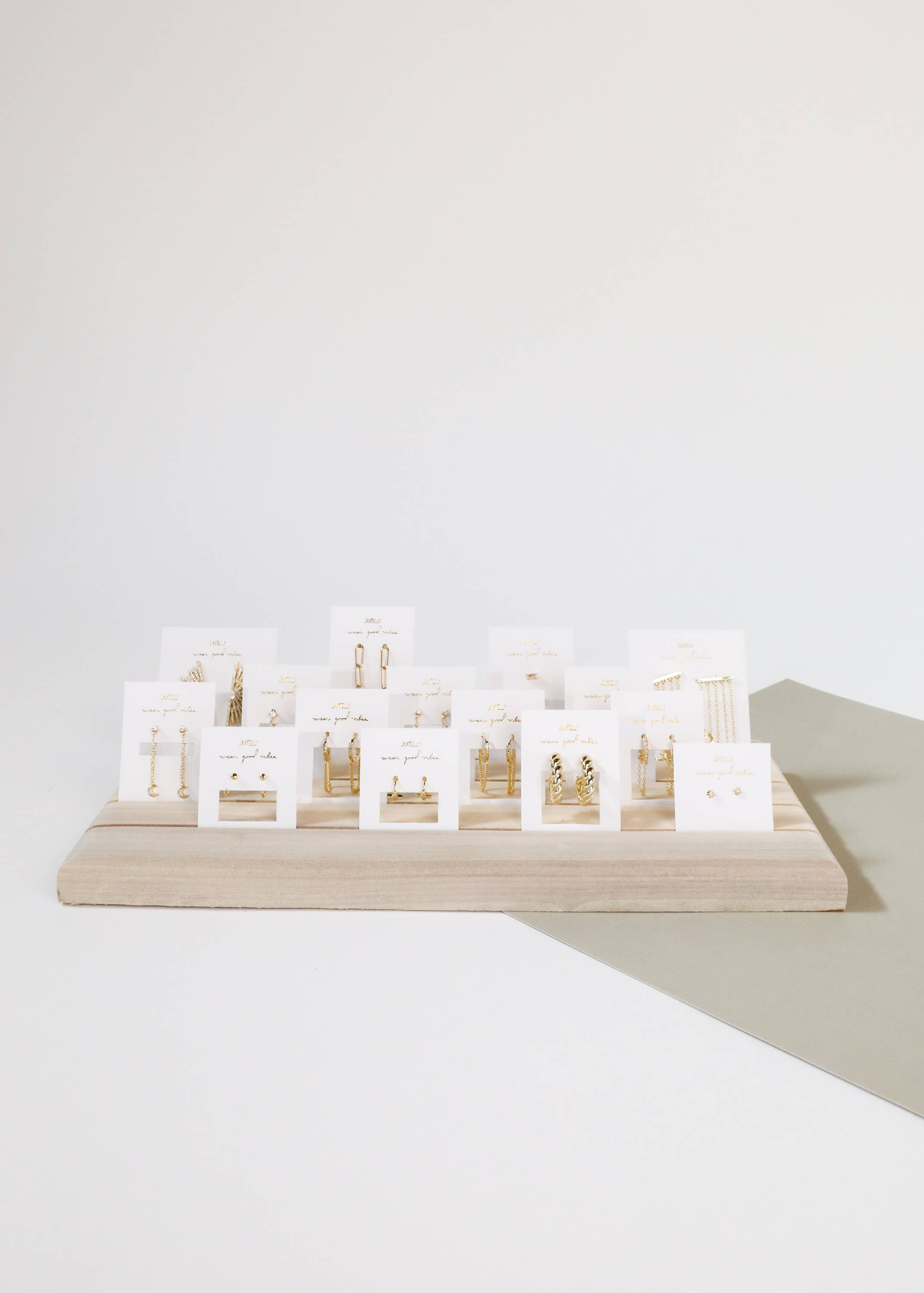 JaxKelly - Wholesale Jewelry Stand & Display - Wooden Earring Horizontal Display Board7